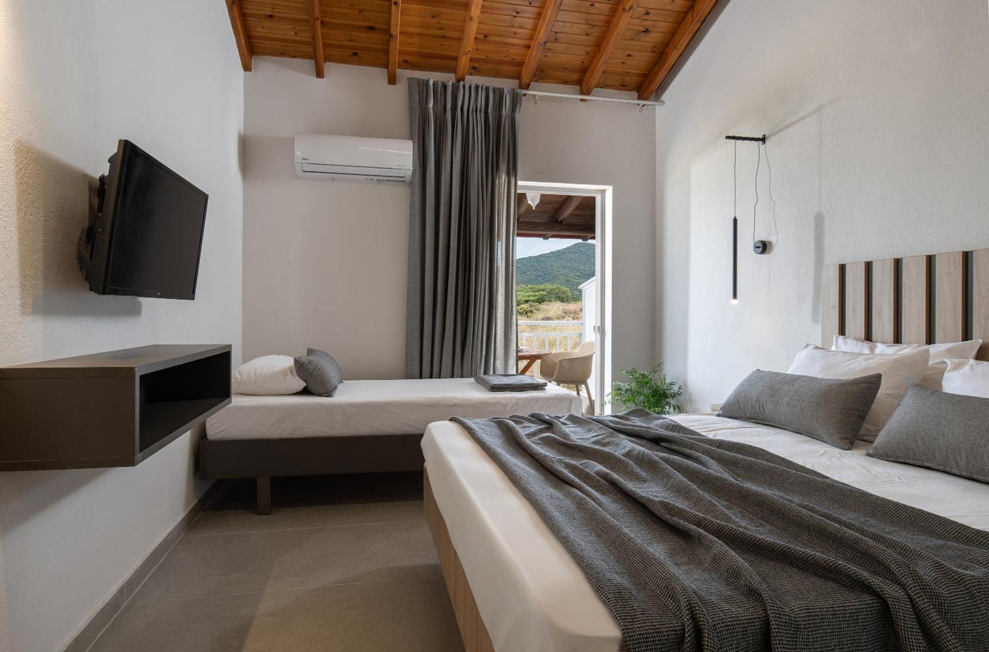 Erifili At Sarti Beach Apartments & Studios Экстерьер фото