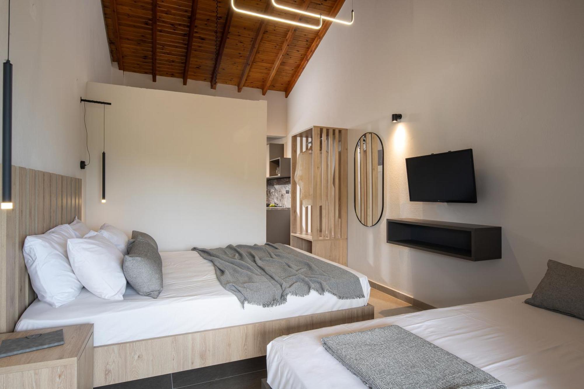 Erifili At Sarti Beach Apartments & Studios Экстерьер фото