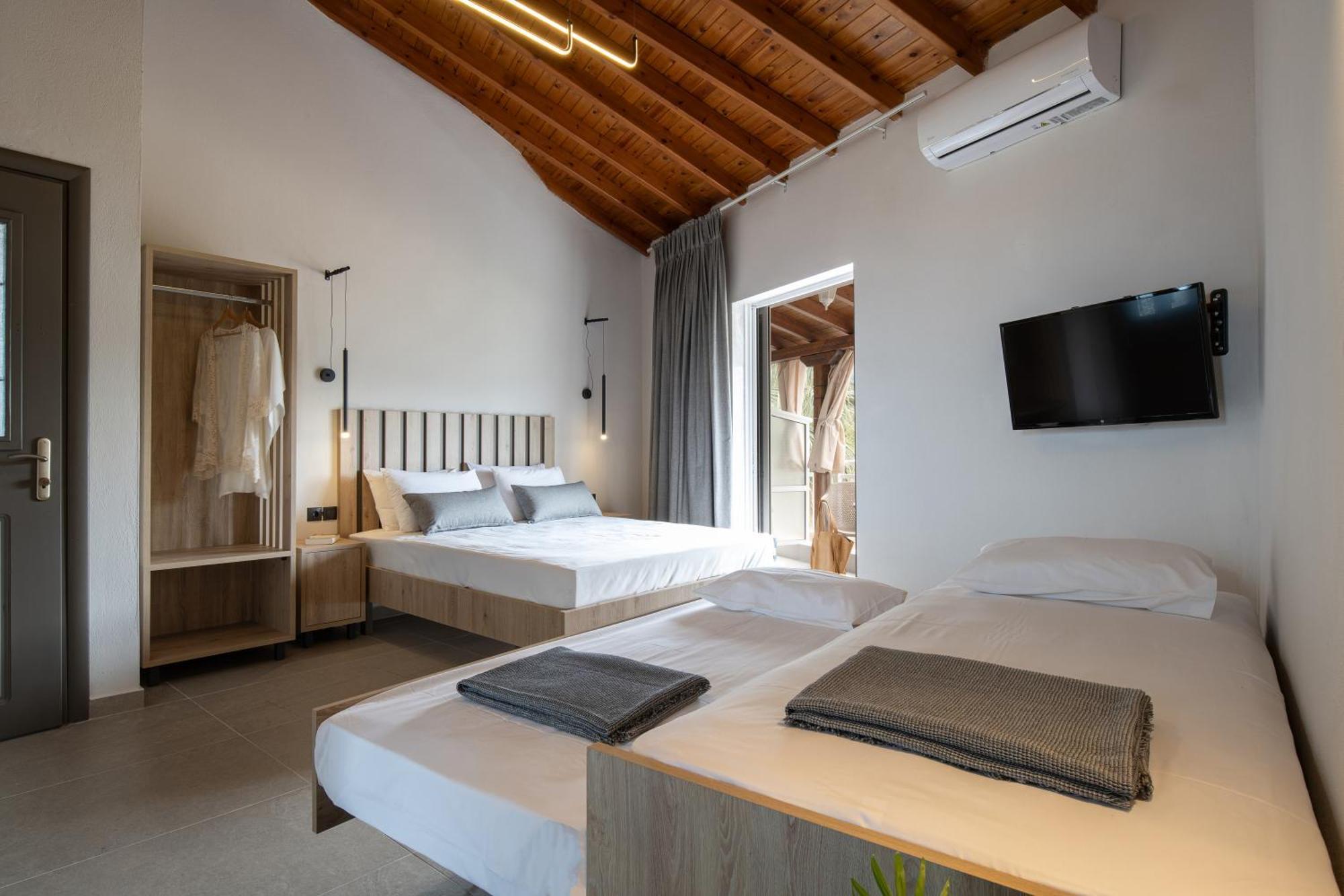 Erifili At Sarti Beach Apartments & Studios Экстерьер фото
