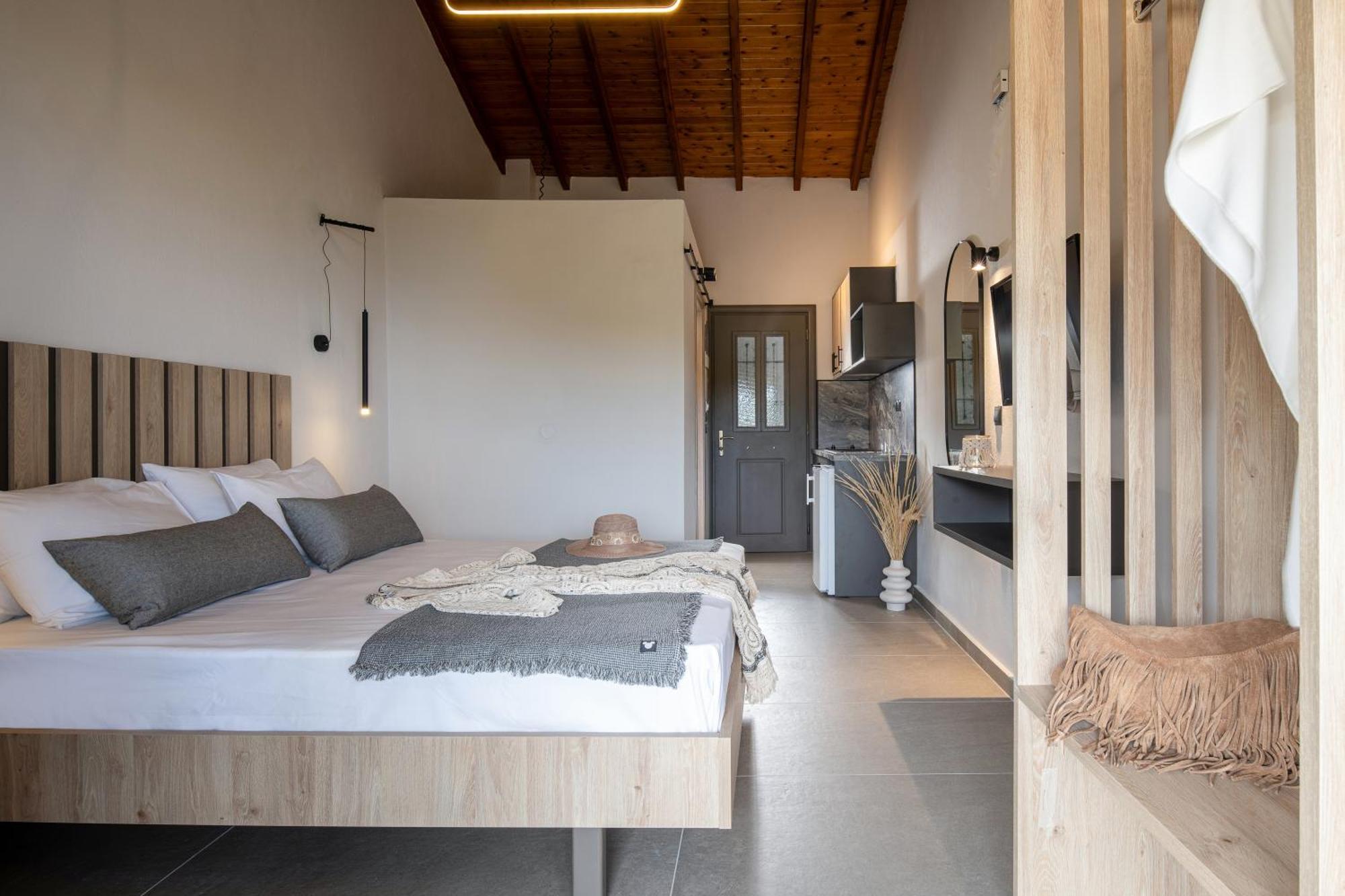 Erifili At Sarti Beach Apartments & Studios Экстерьер фото